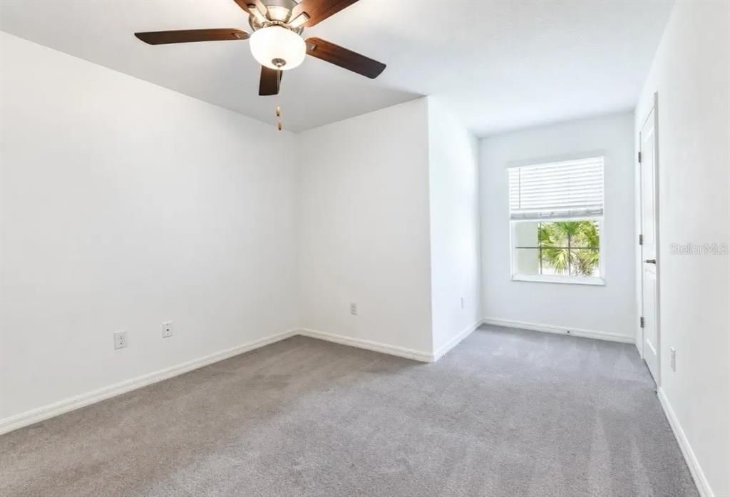 For Rent: $2,795 (4 beds, 2 baths, 2466 Square Feet)
