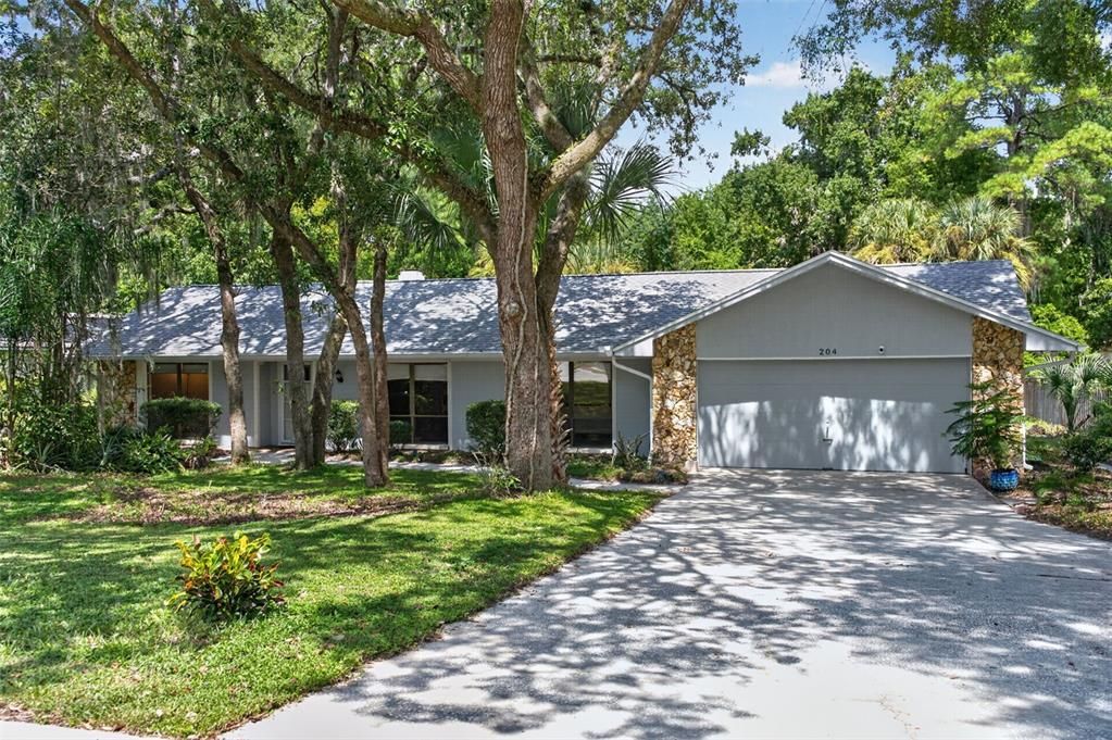 En Venta: $499,000 (4 camas, 2 baños, 2084 Pies cuadrados)