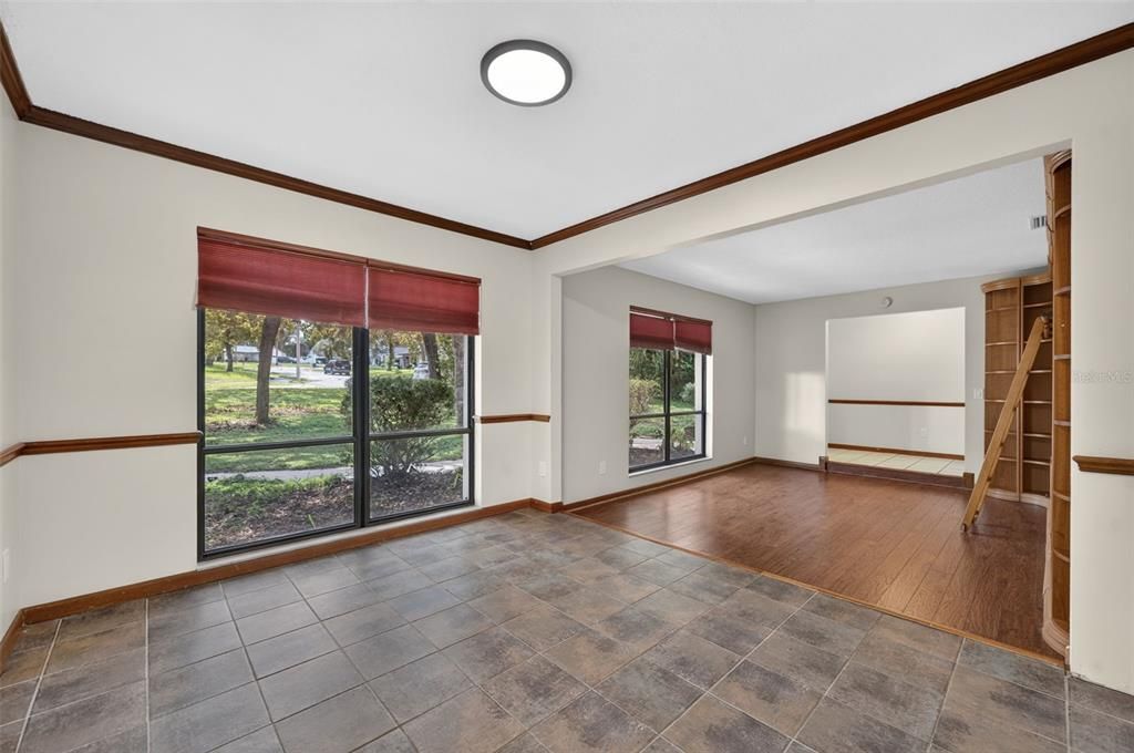 En Venta: $499,000 (4 camas, 2 baños, 2084 Pies cuadrados)