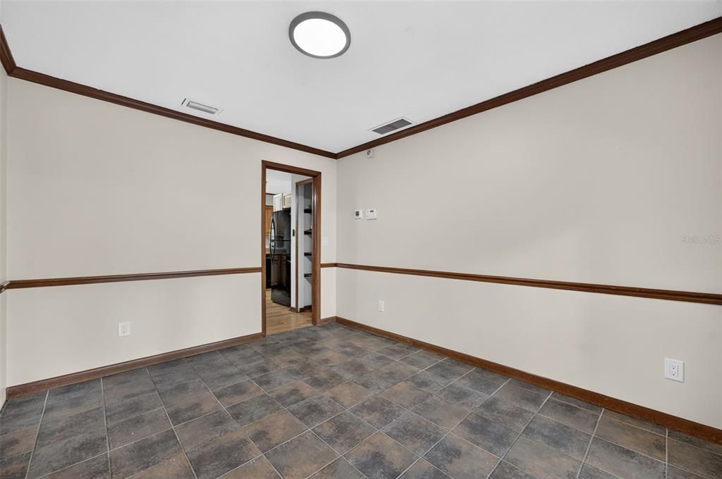 En Venta: $499,000 (4 camas, 2 baños, 2084 Pies cuadrados)