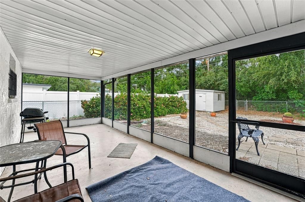 En Venta: $425,000 (3 camas, 2 baños, 1500 Pies cuadrados)