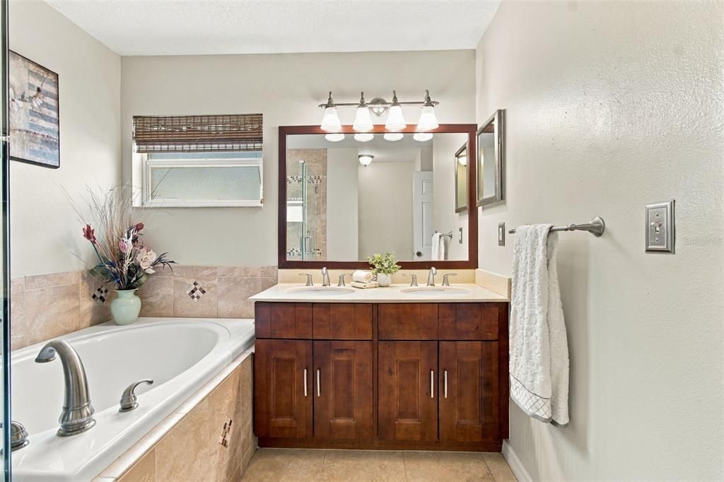 For Sale: $514,990 (3 beds, 2 baths, 1800 Square Feet)