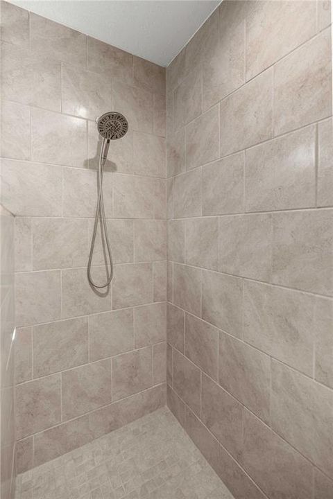 En Venta: $289,999 (3 camas, 2 baños, 1555 Pies cuadrados)