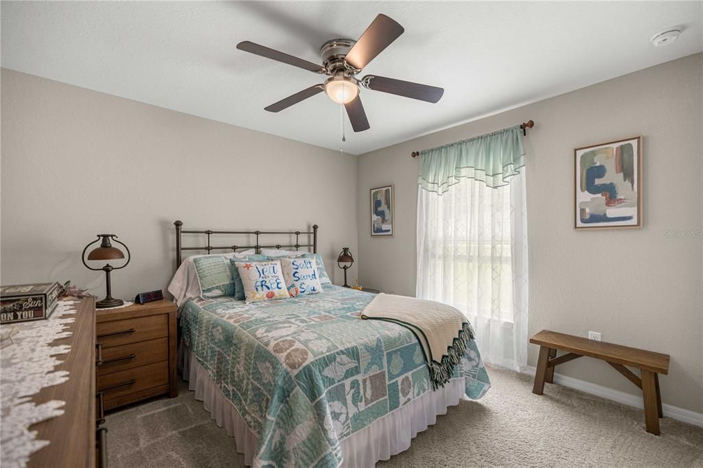 En Venta: $289,999 (3 camas, 2 baños, 1555 Pies cuadrados)