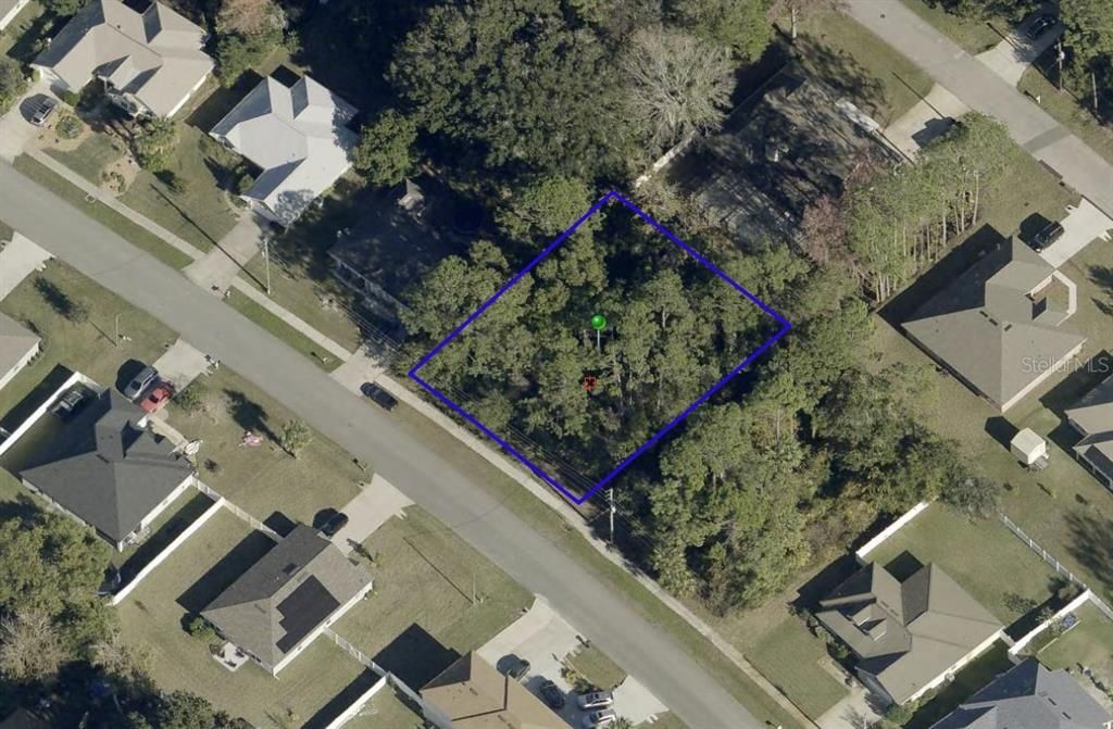 На продажу: $69,500 (0.29 acres)