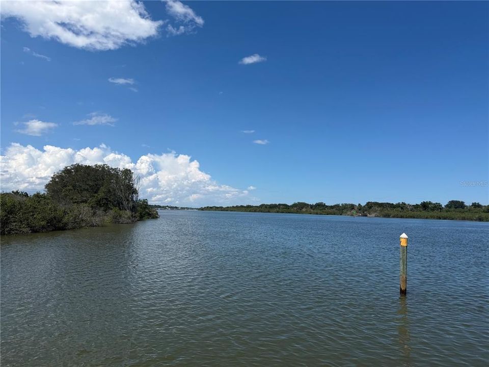 En Venta: $237,000 (2 camas, 2 baños, 1040 Pies cuadrados)