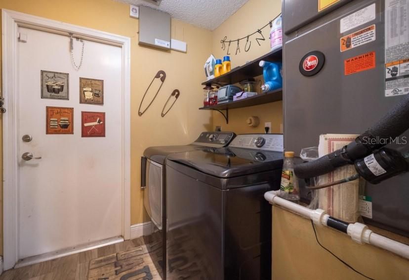 En Renta: $1,885 (3 camas, 2 baños, 1869 Pies cuadrados)