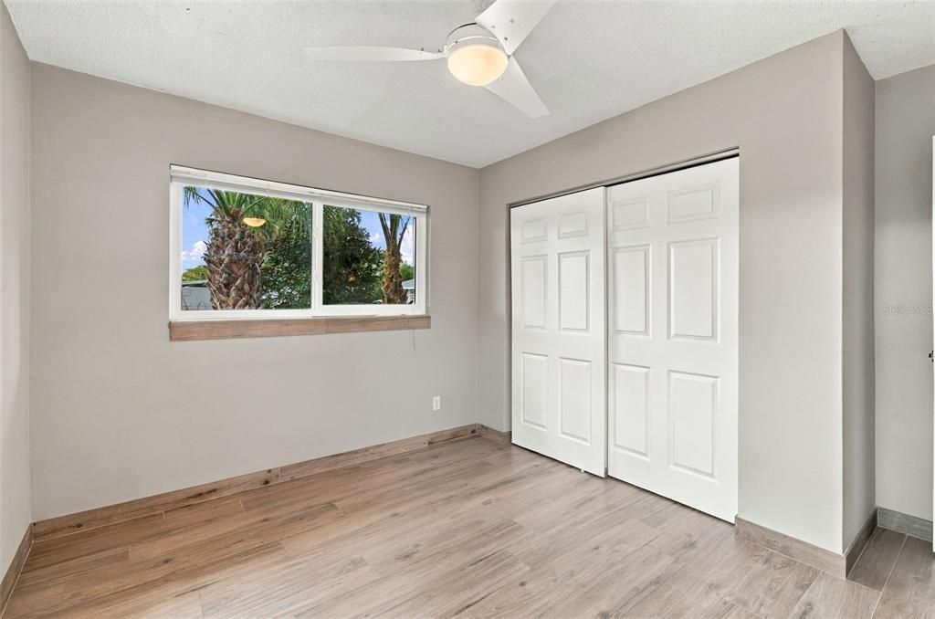 For Sale: $365,000 (3 beds, 1 baths, 1062 Square Feet)