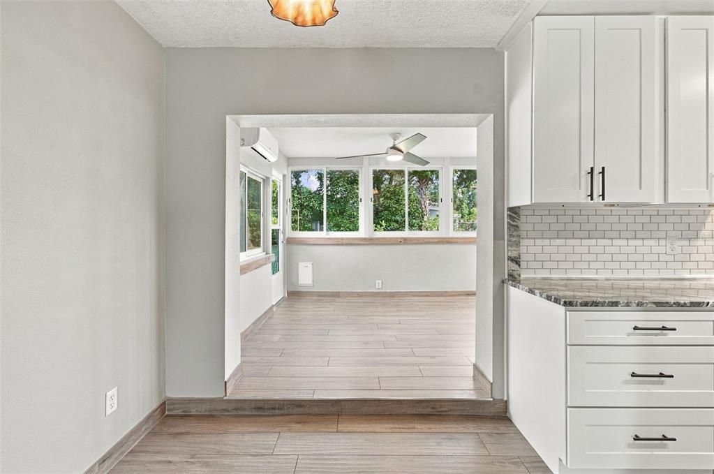 For Sale: $365,000 (3 beds, 1 baths, 1062 Square Feet)