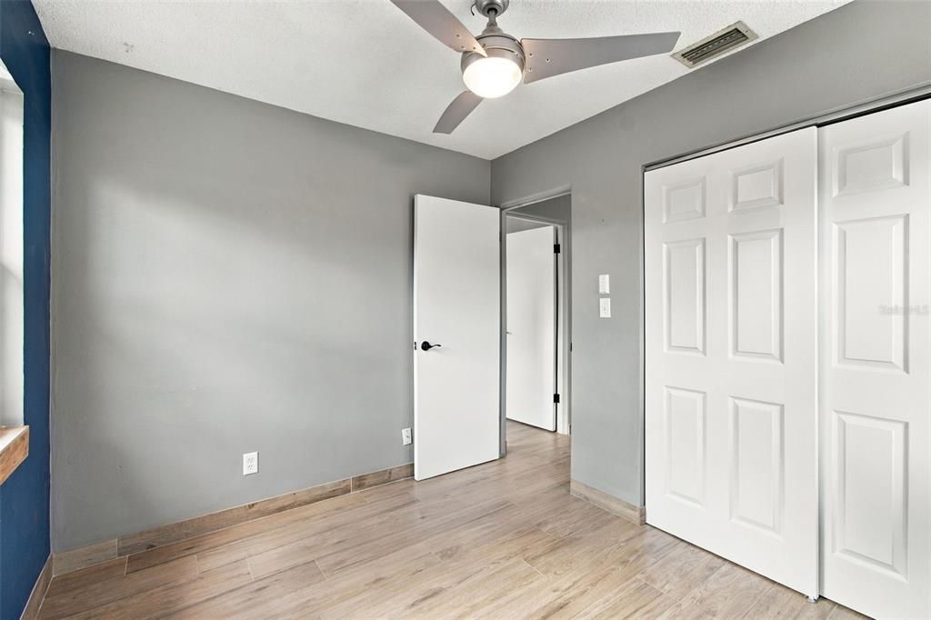 For Sale: $365,000 (3 beds, 1 baths, 1062 Square Feet)