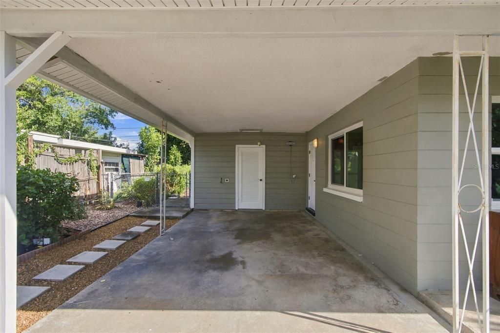 For Sale: $365,000 (3 beds, 1 baths, 1062 Square Feet)