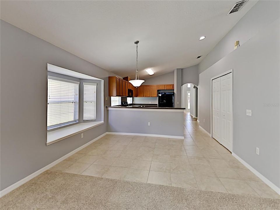 For Rent: $2,559 (3 beds, 2 baths, 2160 Square Feet)