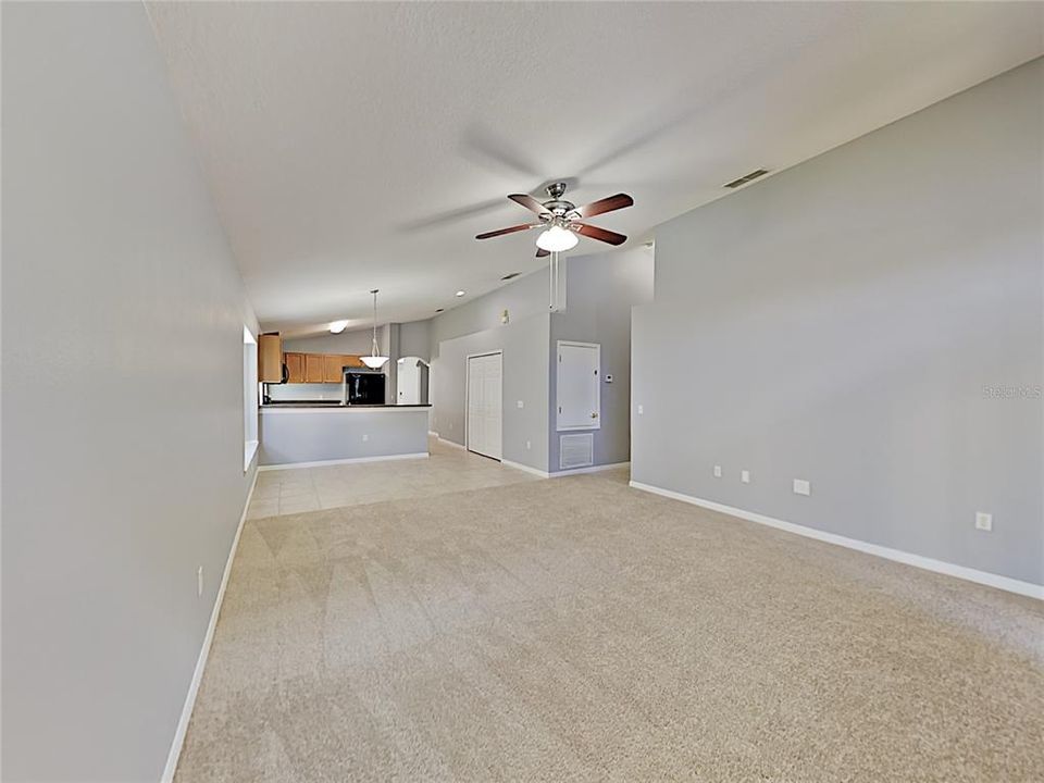 For Rent: $2,559 (3 beds, 2 baths, 2160 Square Feet)