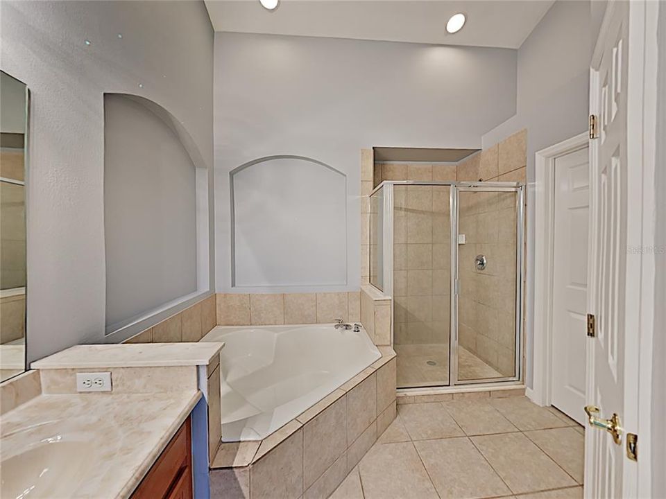 For Rent: $2,559 (3 beds, 2 baths, 2160 Square Feet)