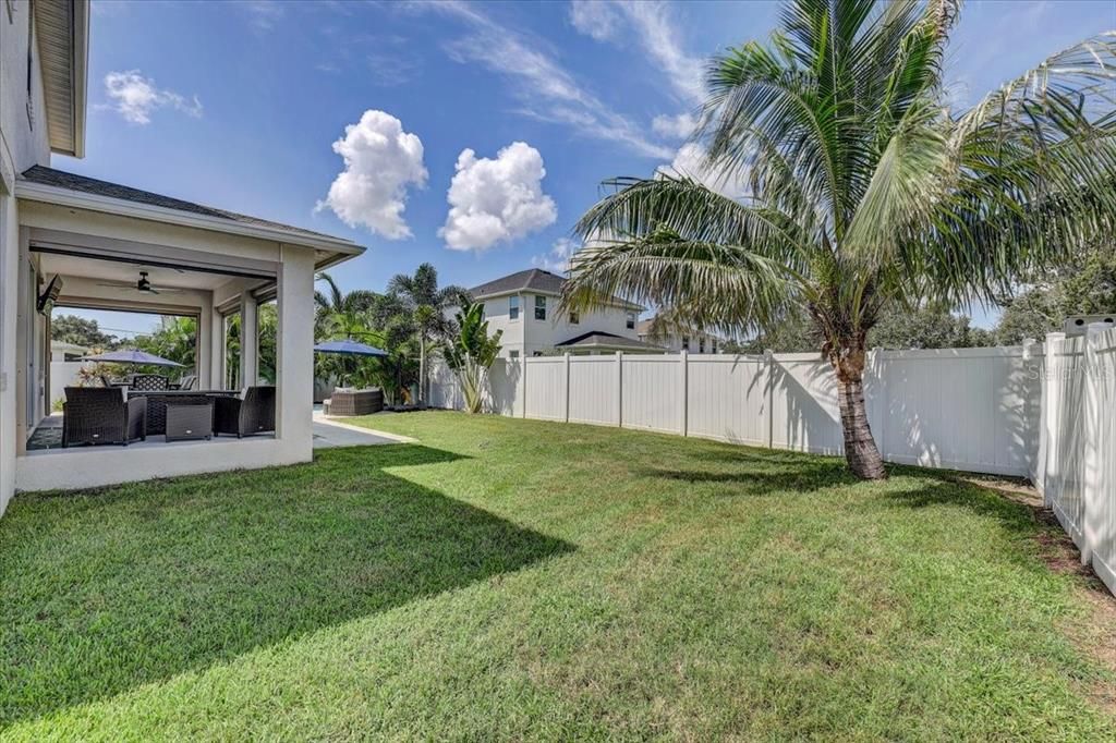 For Sale: $1,160,000 (4 beds, 3 baths, 2902 Square Feet)