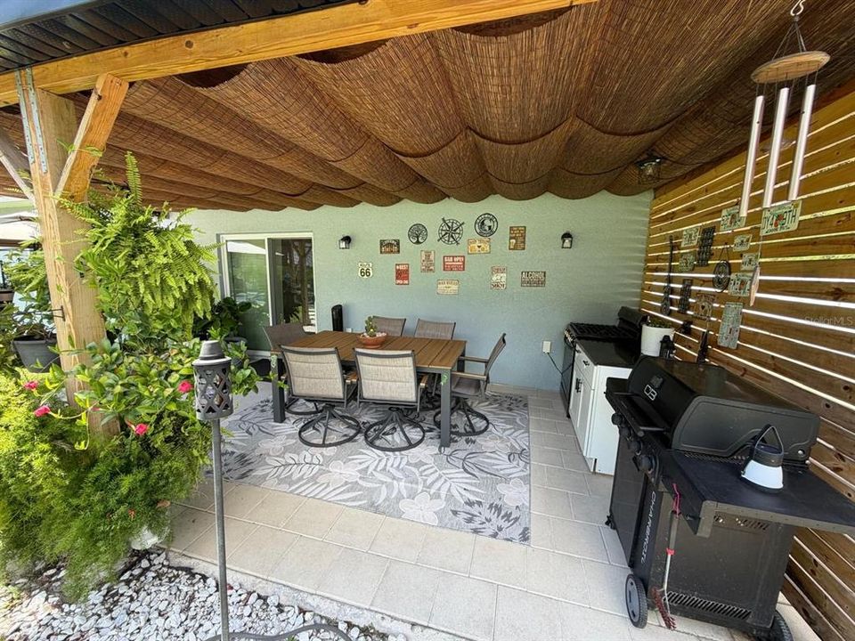 На продажу: $340,000 (4 спален, 2 ванн, 1730 Квадратных фут)