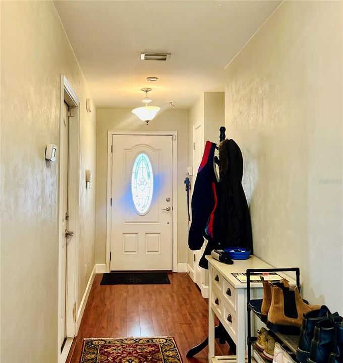 En Venta: $300,000 (3 camas, 2 baños, 1262 Pies cuadrados)