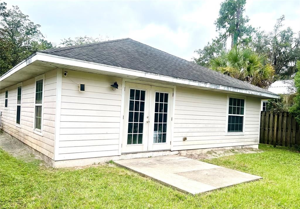 En Venta: $300,000 (3 camas, 2 baños, 1262 Pies cuadrados)