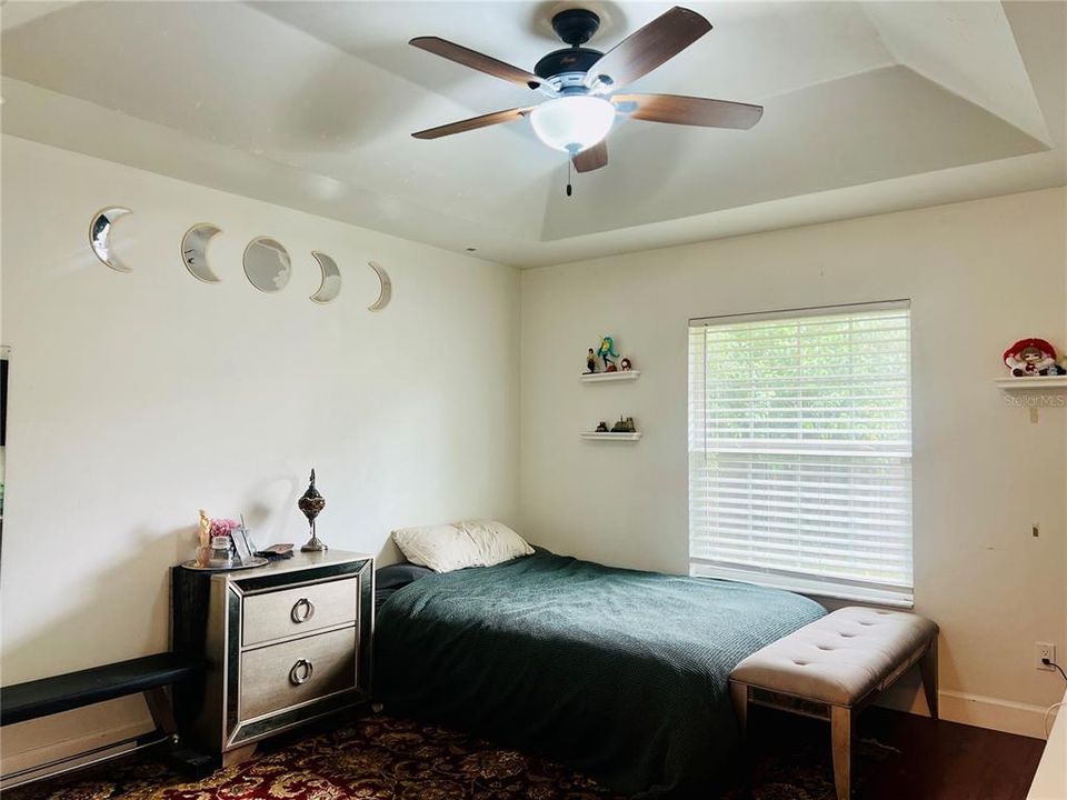 En Venta: $300,000 (3 camas, 2 baños, 1262 Pies cuadrados)