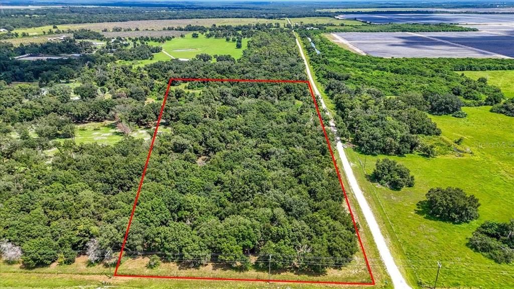 待售: $425,000 (5.21 acres)