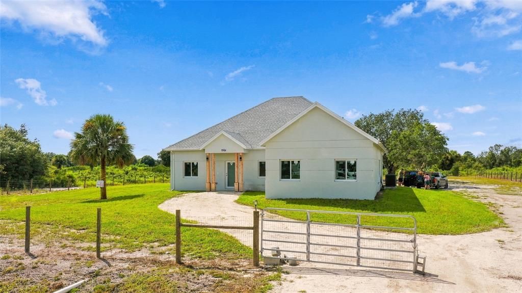 На продажу: $459,900 (4 спален, 3 ванн, 1776 Квадратных фут)