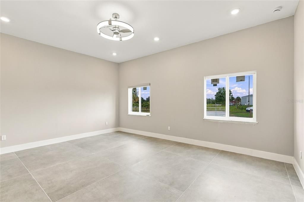 На продажу: $459,900 (4 спален, 3 ванн, 1776 Квадратных фут)