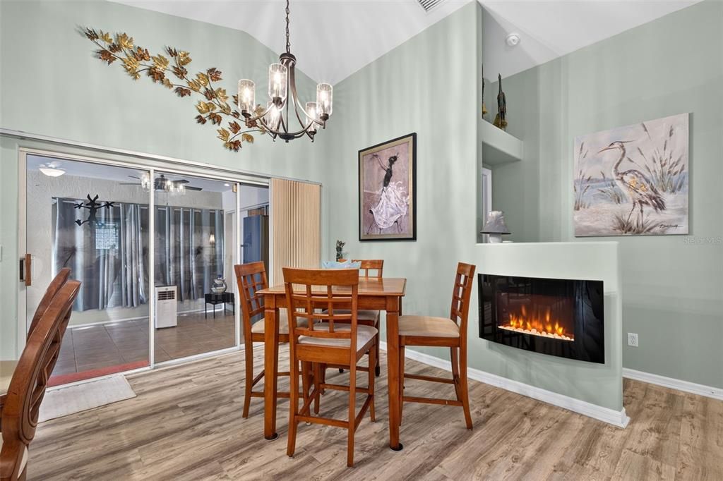 En Venta: $390,000 (3 camas, 2 baños, 1566 Pies cuadrados)