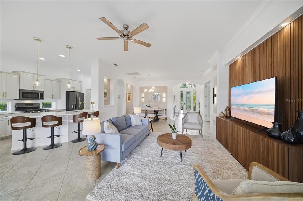 For Sale: $699,999 (3 beds, 2 baths, 2035 Square Feet)