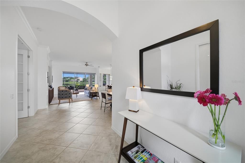 For Sale: $699,999 (3 beds, 2 baths, 2035 Square Feet)