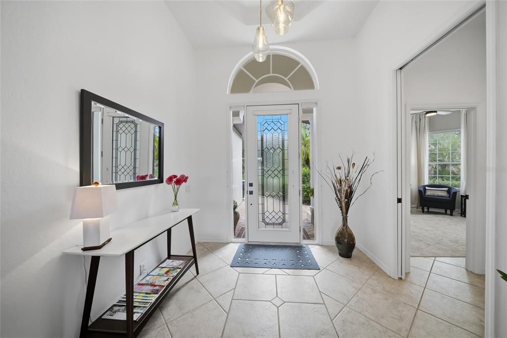 For Sale: $699,999 (3 beds, 2 baths, 2035 Square Feet)