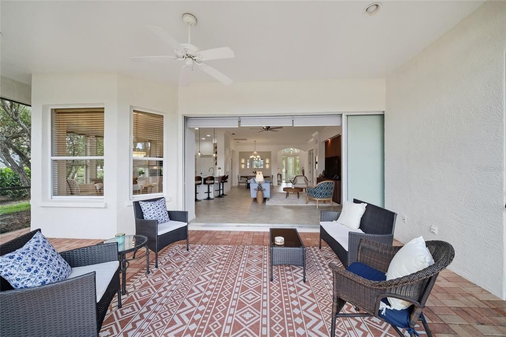 For Sale: $699,999 (3 beds, 2 baths, 2035 Square Feet)