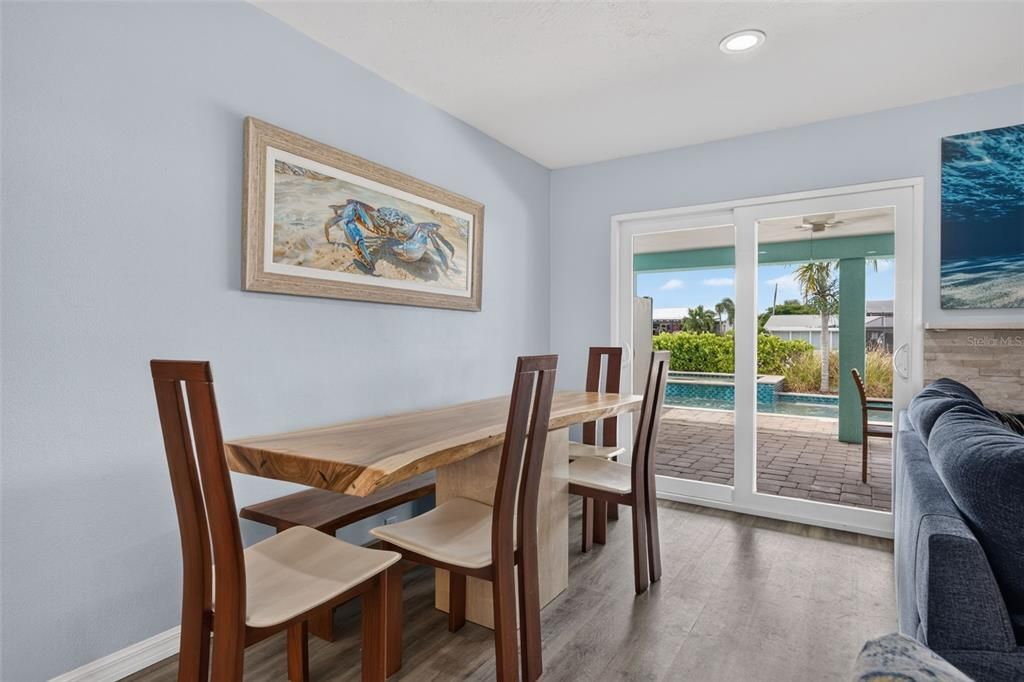 For Sale: $1,199,000 (3 beds, 2 baths, 1633 Square Feet)