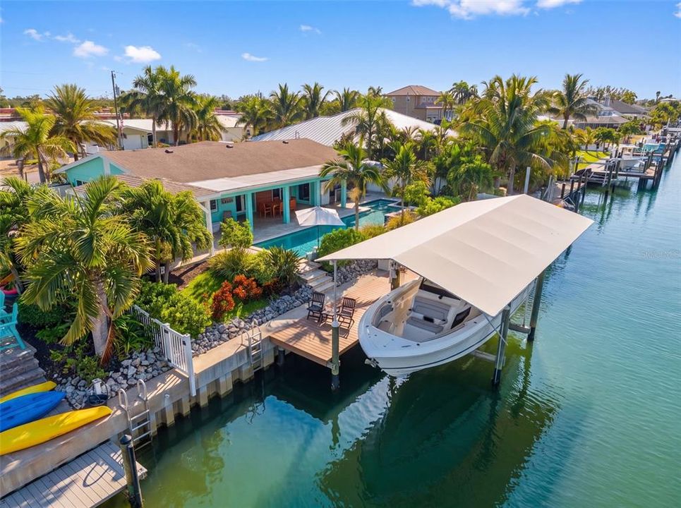 For Sale: $1,199,000 (3 beds, 2 baths, 1633 Square Feet)