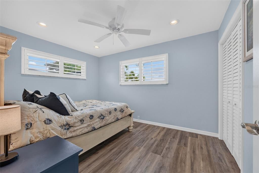 For Sale: $1,199,000 (3 beds, 2 baths, 1633 Square Feet)
