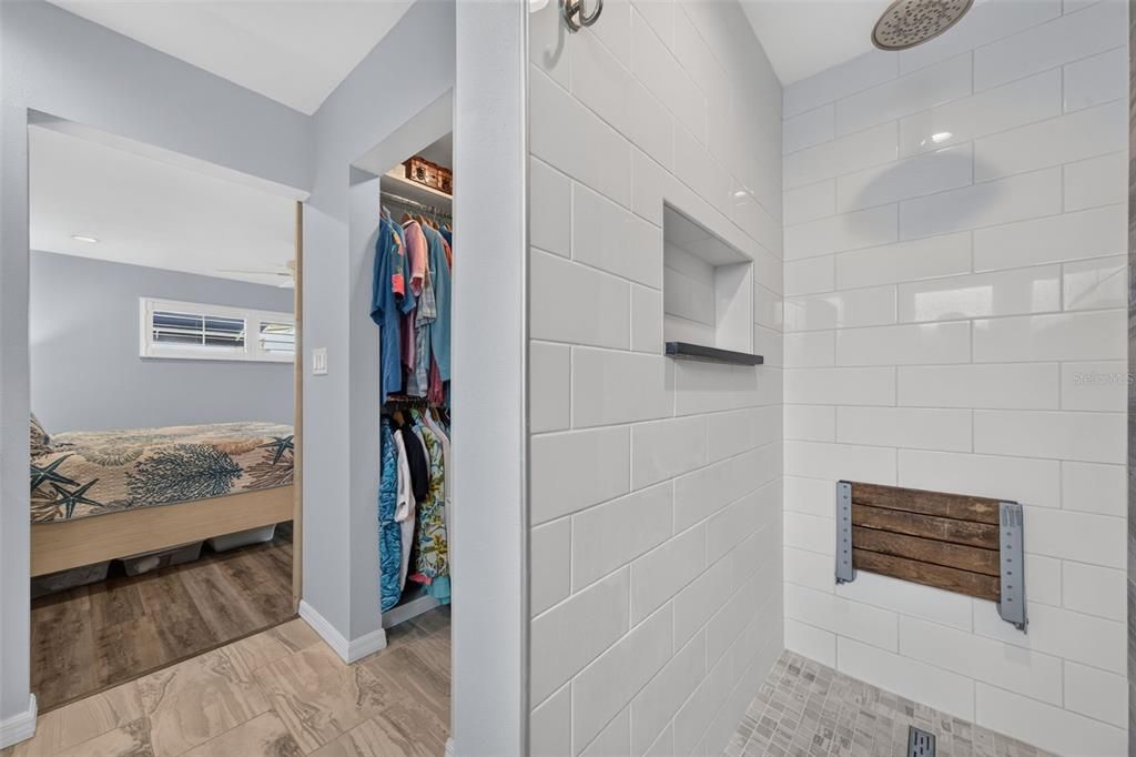 For Sale: $1,199,000 (3 beds, 2 baths, 1633 Square Feet)