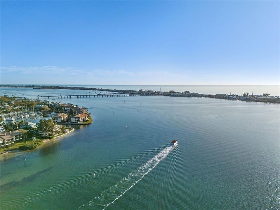 For Sale: $1,199,000 (3 beds, 2 baths, 1633 Square Feet)