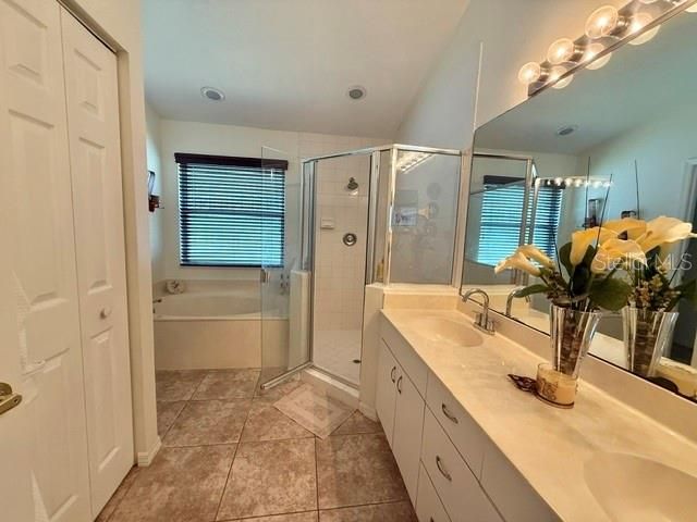 For Sale: $499,000 (3 beds, 2 baths, 1599 Square Feet)