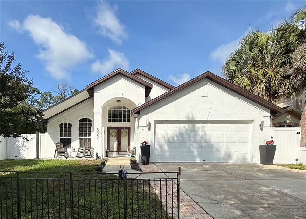 For Sale: $499,000 (3 beds, 2 baths, 1599 Square Feet)