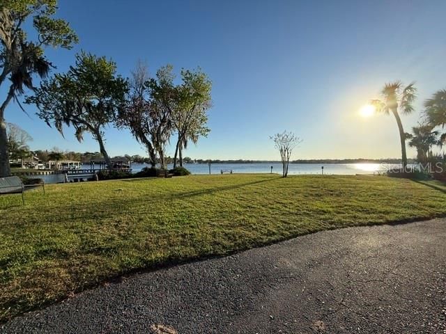 For Sale: $499,000 (3 beds, 2 baths, 1599 Square Feet)