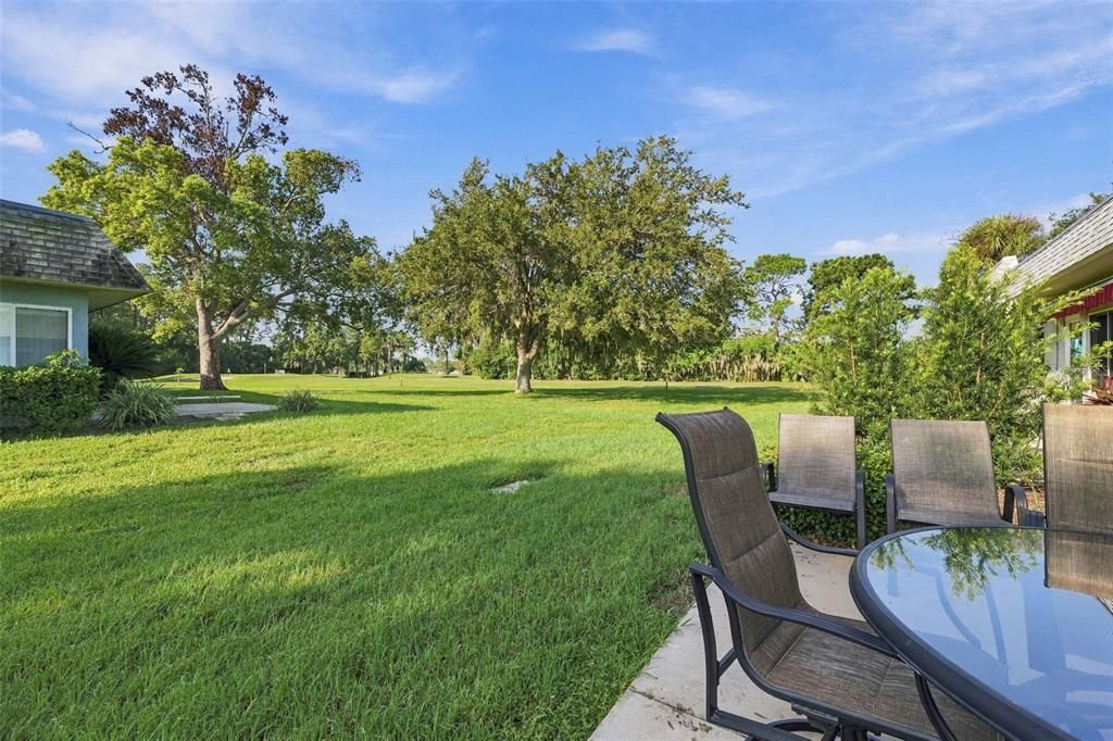 For Sale: $145,000 (2 beds, 2 baths, 858 Square Feet)