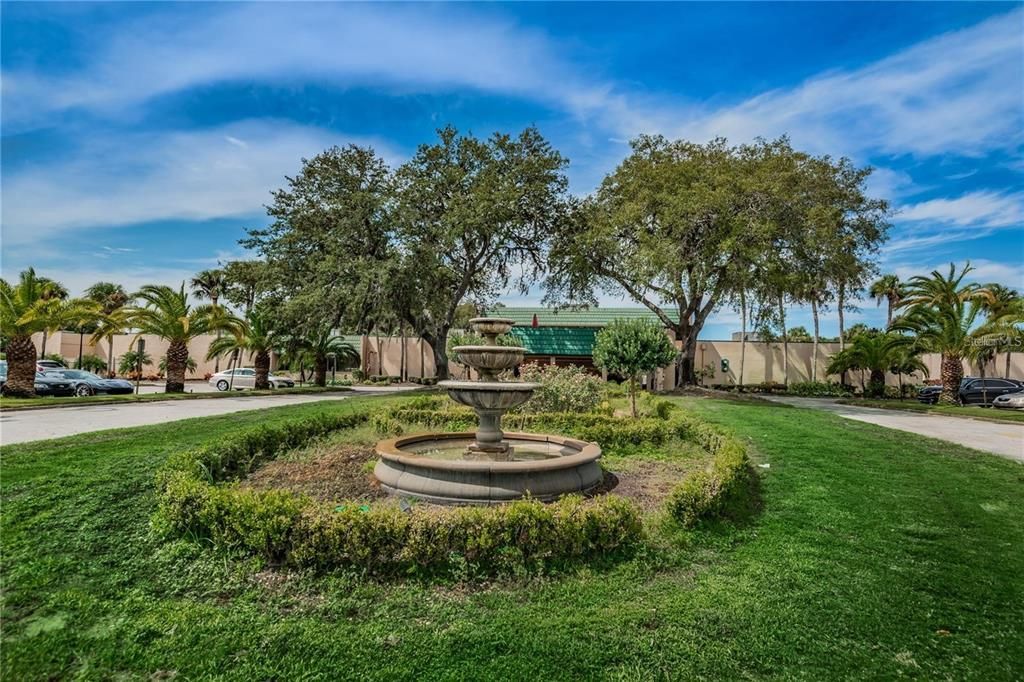 For Sale: $145,000 (2 beds, 2 baths, 858 Square Feet)