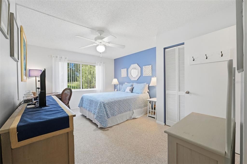 For Sale: $145,000 (2 beds, 2 baths, 858 Square Feet)