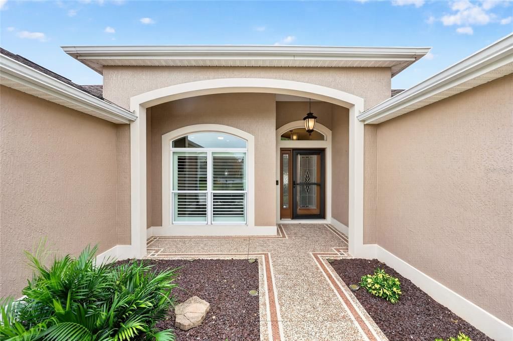 For Sale: $789,900 (3 beds, 2 baths, 1956 Square Feet)