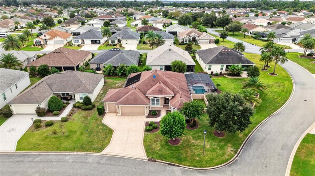 For Sale: $789,900 (3 beds, 2 baths, 1956 Square Feet)
