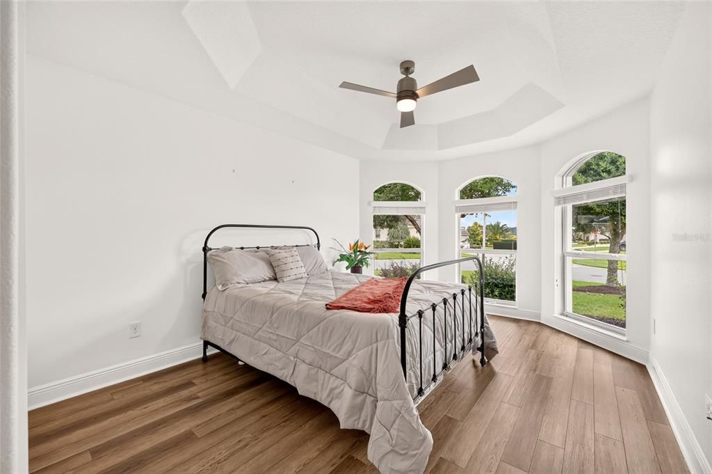 For Sale: $789,900 (3 beds, 2 baths, 1956 Square Feet)