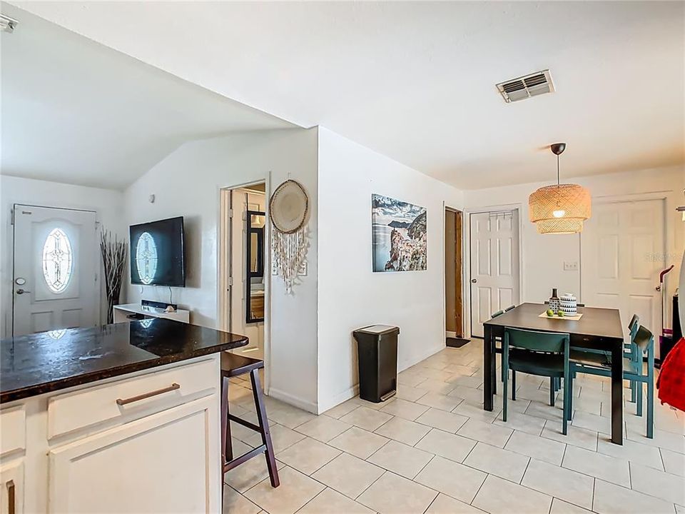 For Rent: $2,150 (4 beds, 2 baths, 1079 Square Feet)