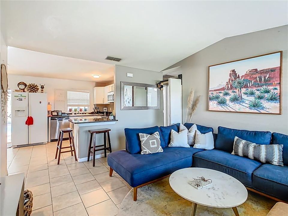 For Rent: $2,150 (4 beds, 2 baths, 1079 Square Feet)