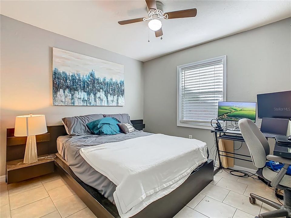 For Rent: $2,150 (4 beds, 2 baths, 1079 Square Feet)