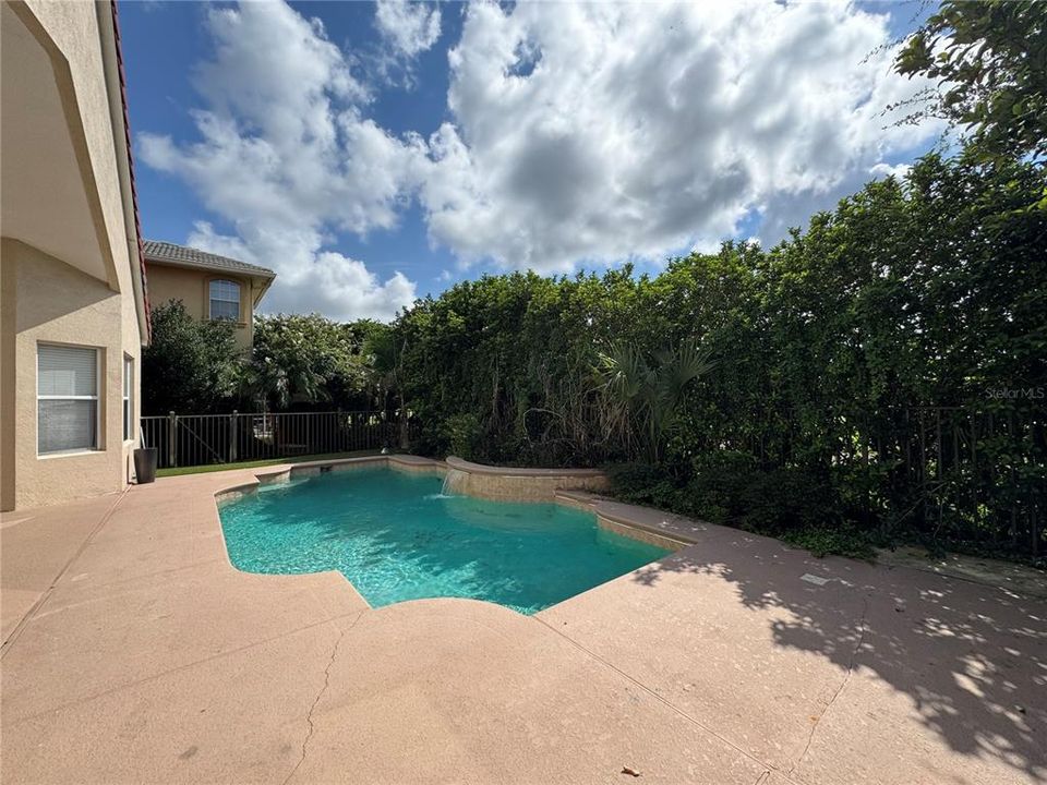 For Rent: $3,700 (4 beds, 3 baths, 2877 Square Feet)