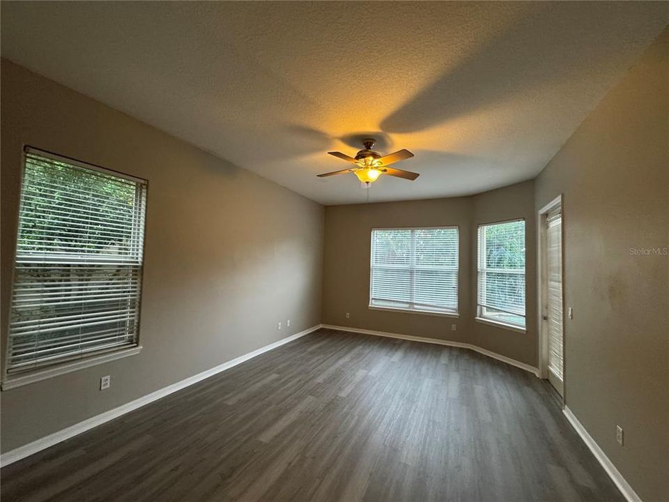 For Rent: $3,700 (4 beds, 3 baths, 2877 Square Feet)